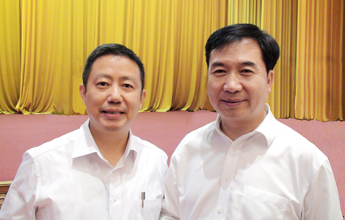 中央政治局常委、中央紀(jì)律檢查委員會(huì)書(shū)記李希與周海江合影